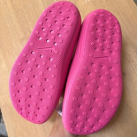 Nike ReactX Rejuven8 in Pink size 8 NWT - Picture 4 of 5